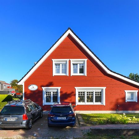 Ferienwohnungen Haus Gezeiten Neuharlingersiel Bagian luar foto