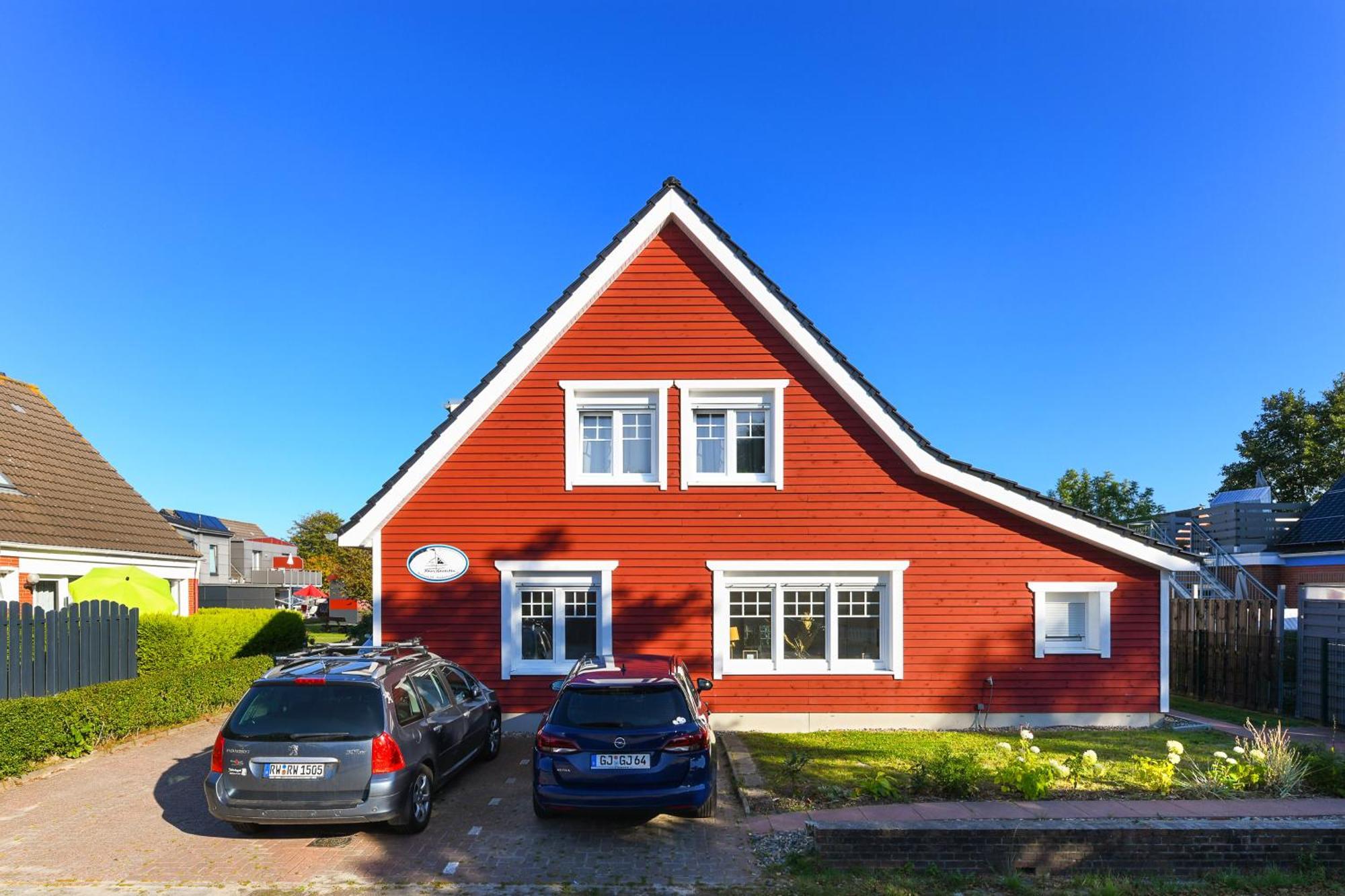 Ferienwohnungen Haus Gezeiten Neuharlingersiel Bagian luar foto